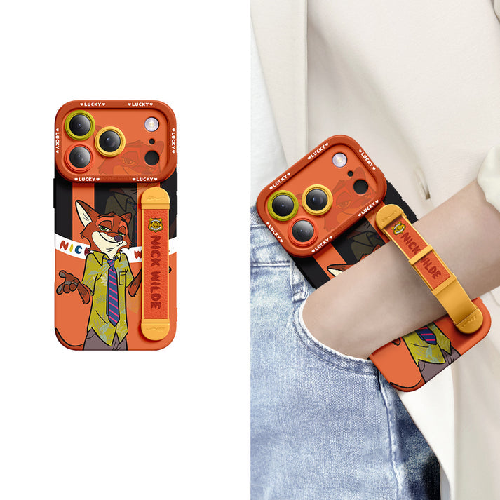 Qumi Zootopia Bileklikli Sıvı Silikon iPhone Kılıfı ürün detay ve kullanım görseli 1