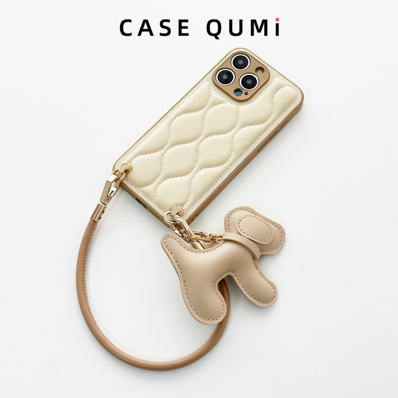 Bella Quilted Köpek Askılı Premium iPhone Kılıfı