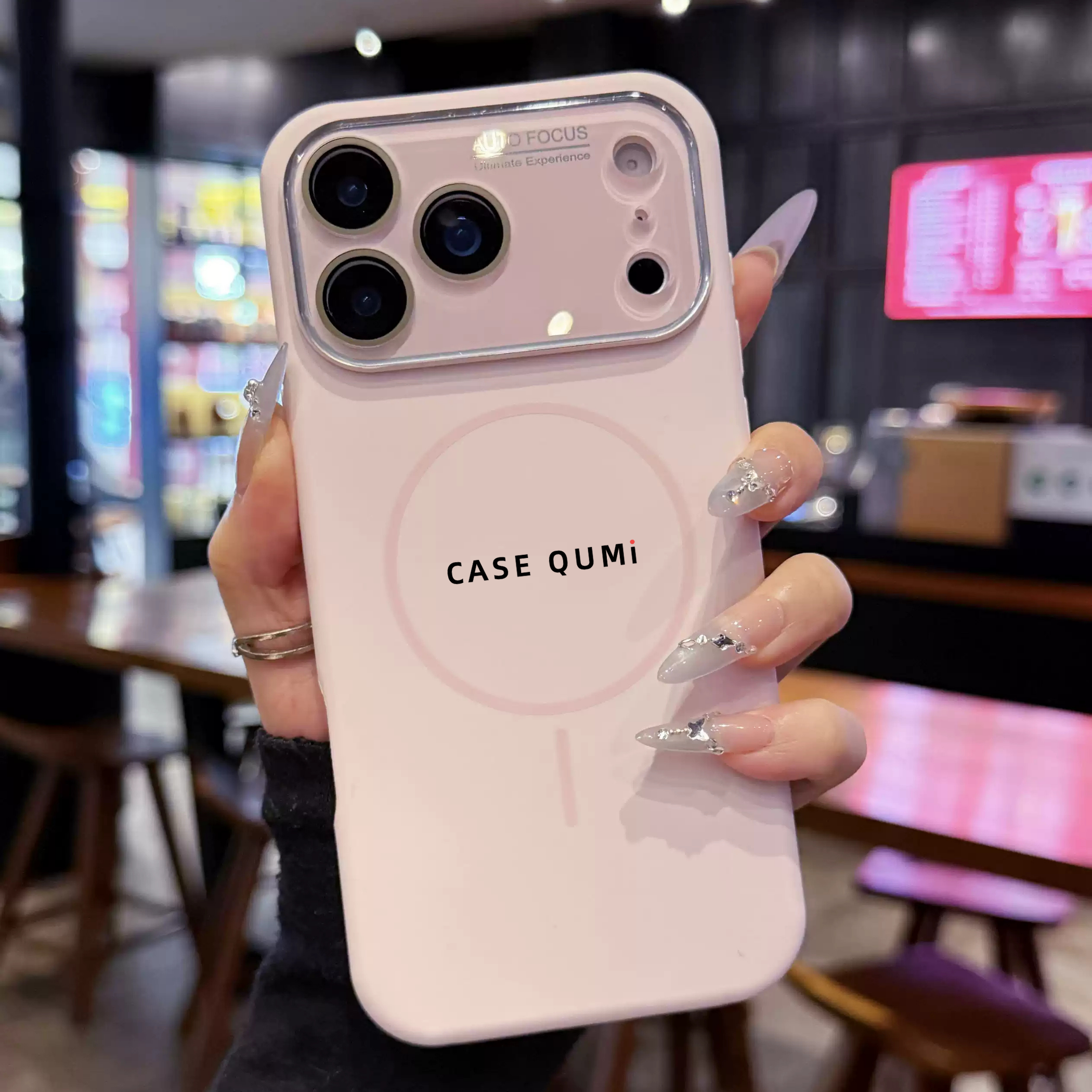 Silicone Pencere Mercek Kaplama Magsafe iPhone Case