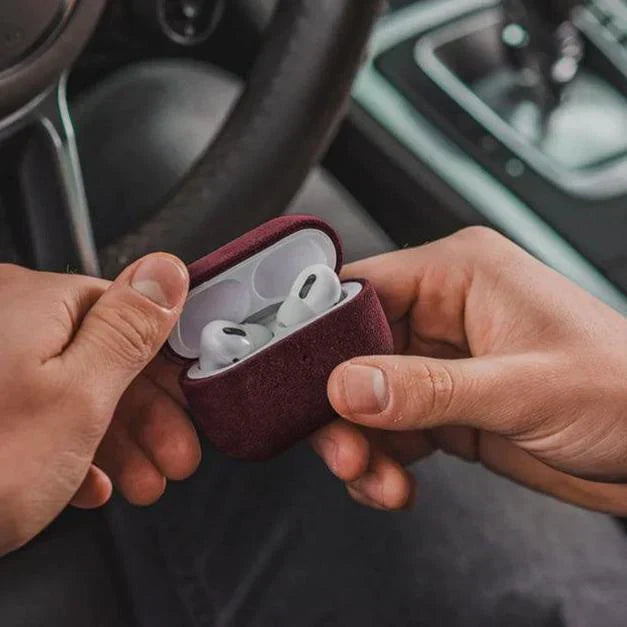 Şık Alcantara AirPods Kılıfı
