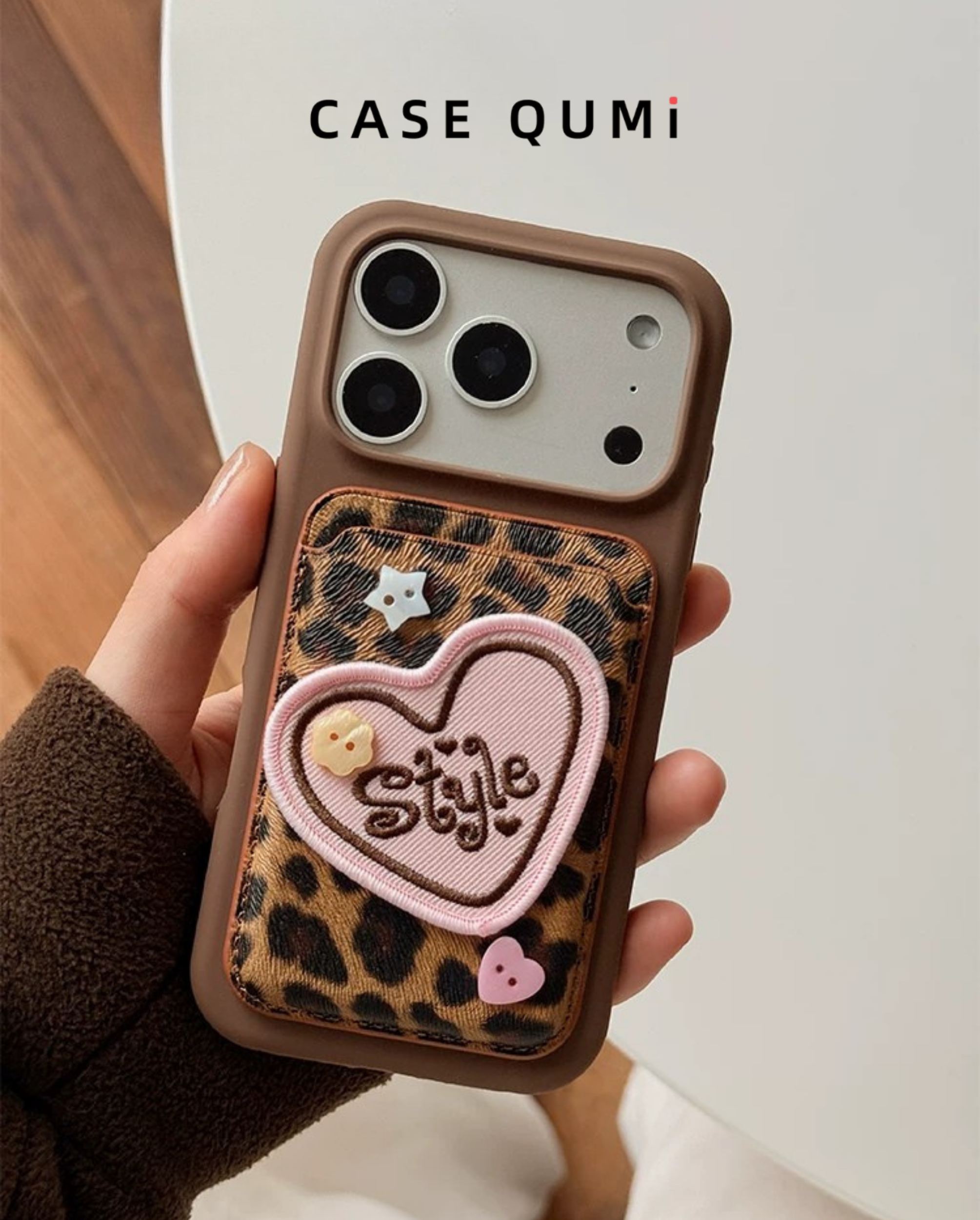 Leopard Print Heart Magsafe Magsafe Card Holder