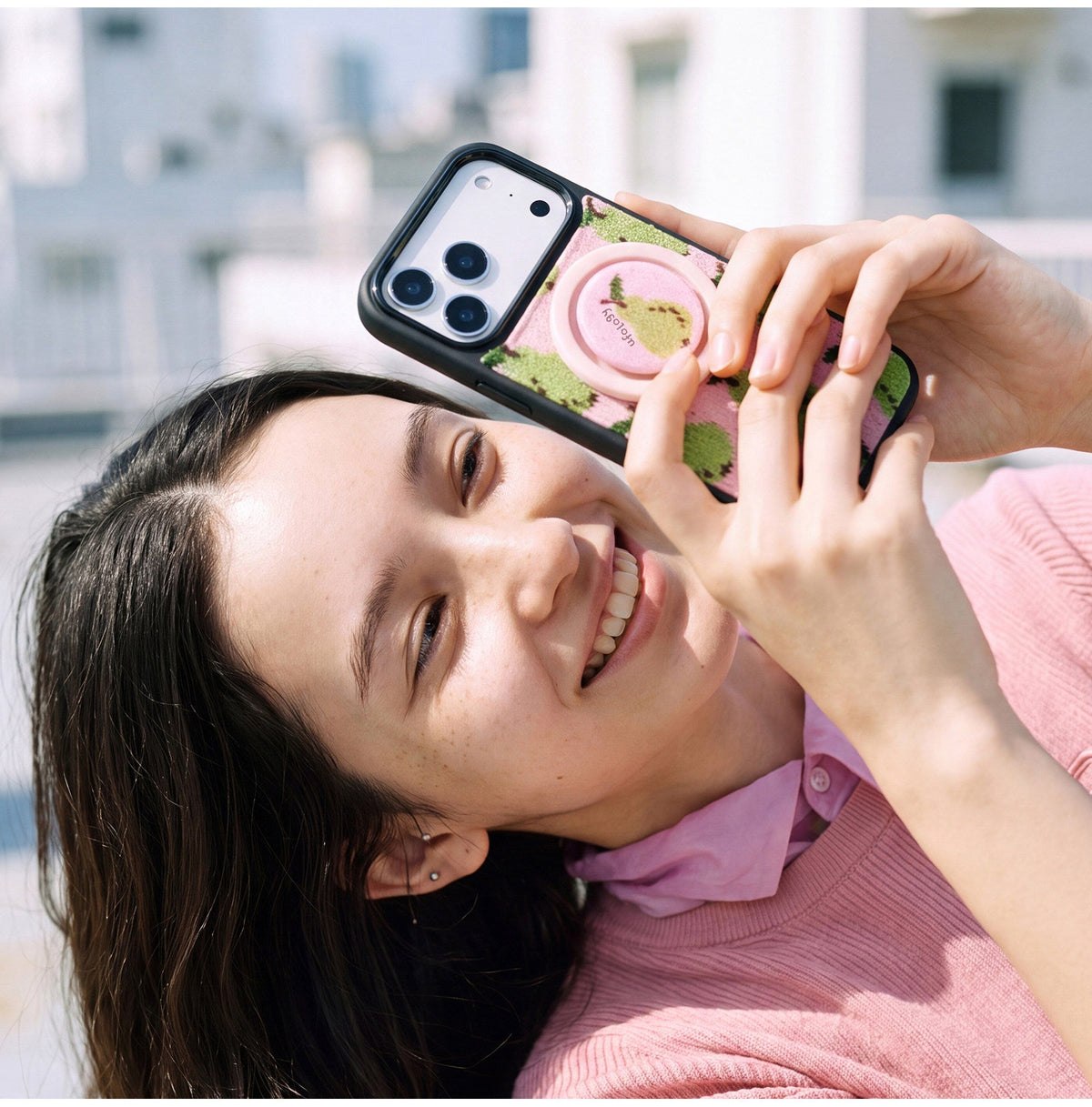 Ufology Örgü Meyve Desenli Manyetik iPhone Kılıfı