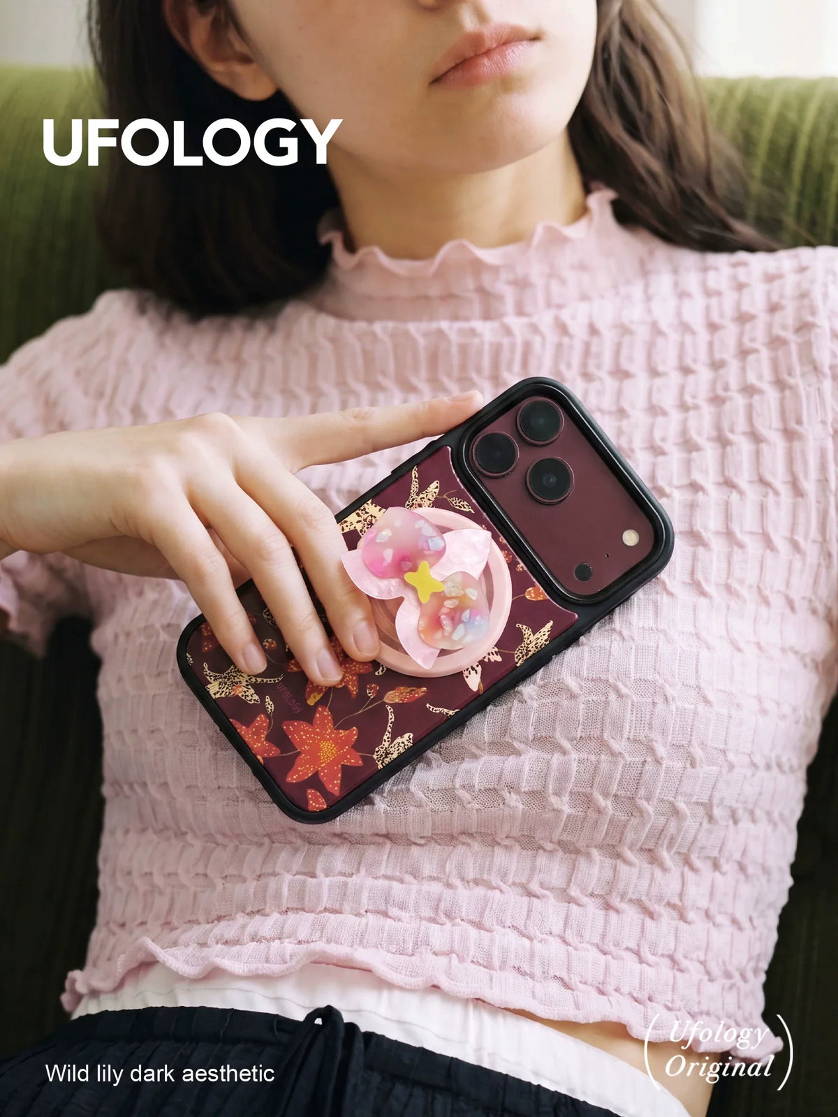 Ufology Bordo Zambak Desenli Manyetik iPhone Kılıfı