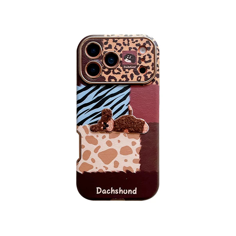 Wild Dachshund iPhone Kılıfı – Leopar Desenli