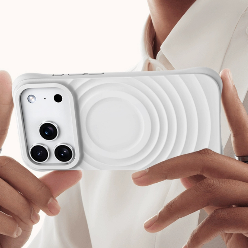 Dalgalı Tasarım Silikon Magsafe Koruyucu Kılıf - Beyaz