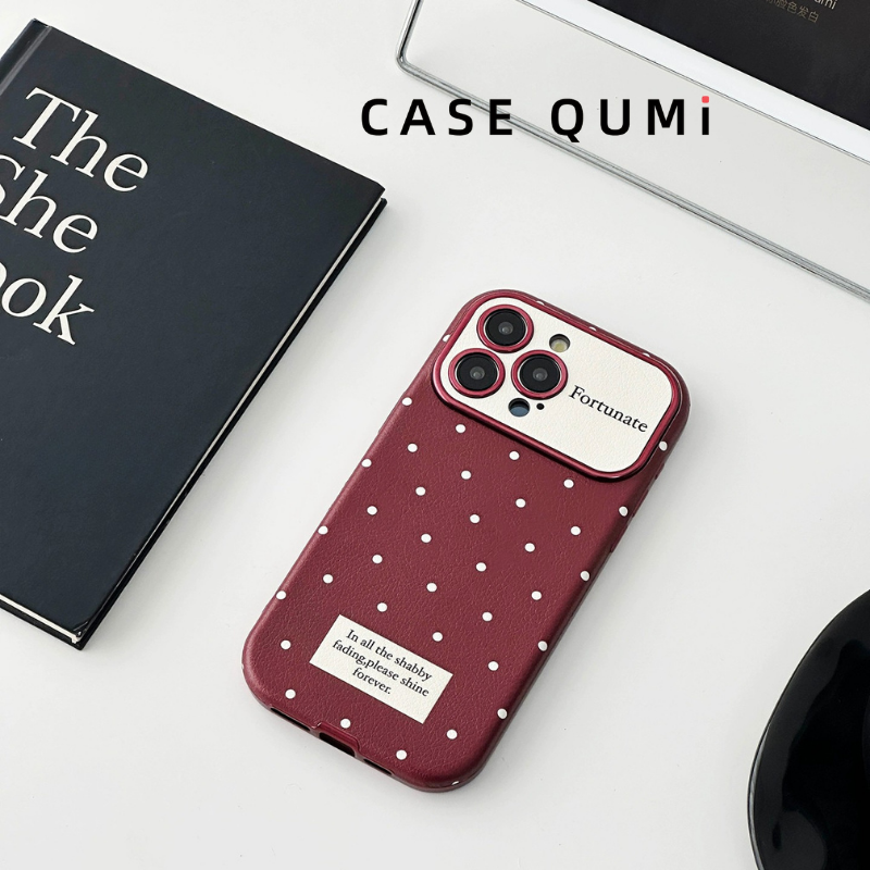 Kırmızı Puantiyeli Peluş Kalpli Askılı Koruyucu iPhone Kılıfı