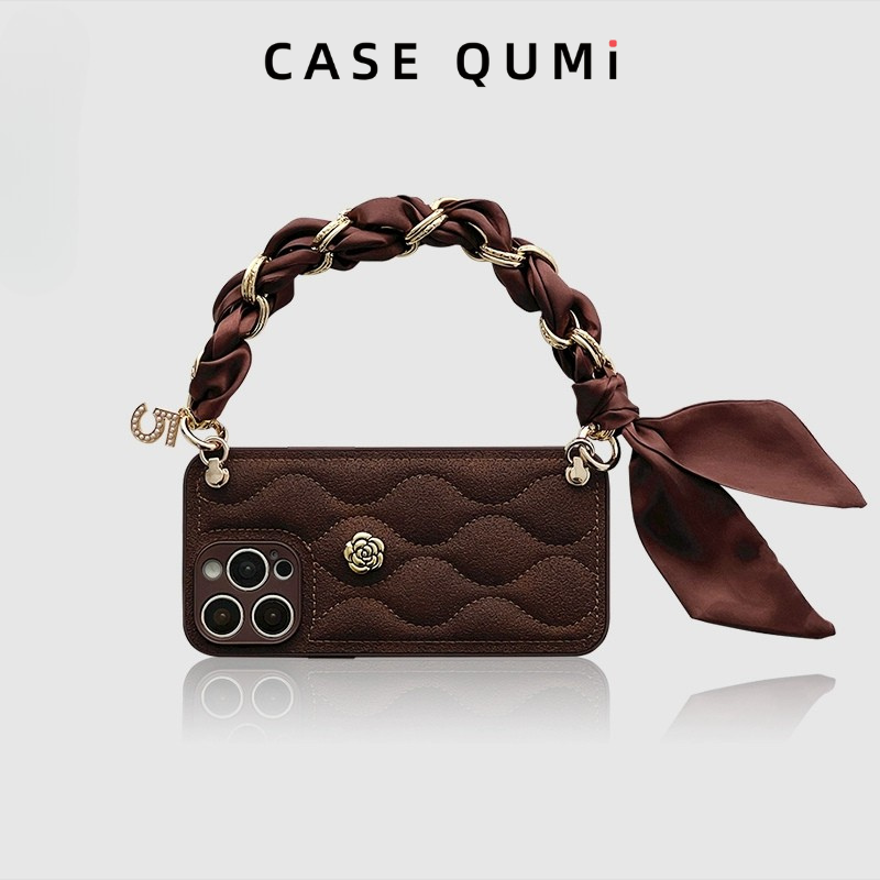Brown Quilt Çiçek Rozetli Askılı iPhone Kılıfı