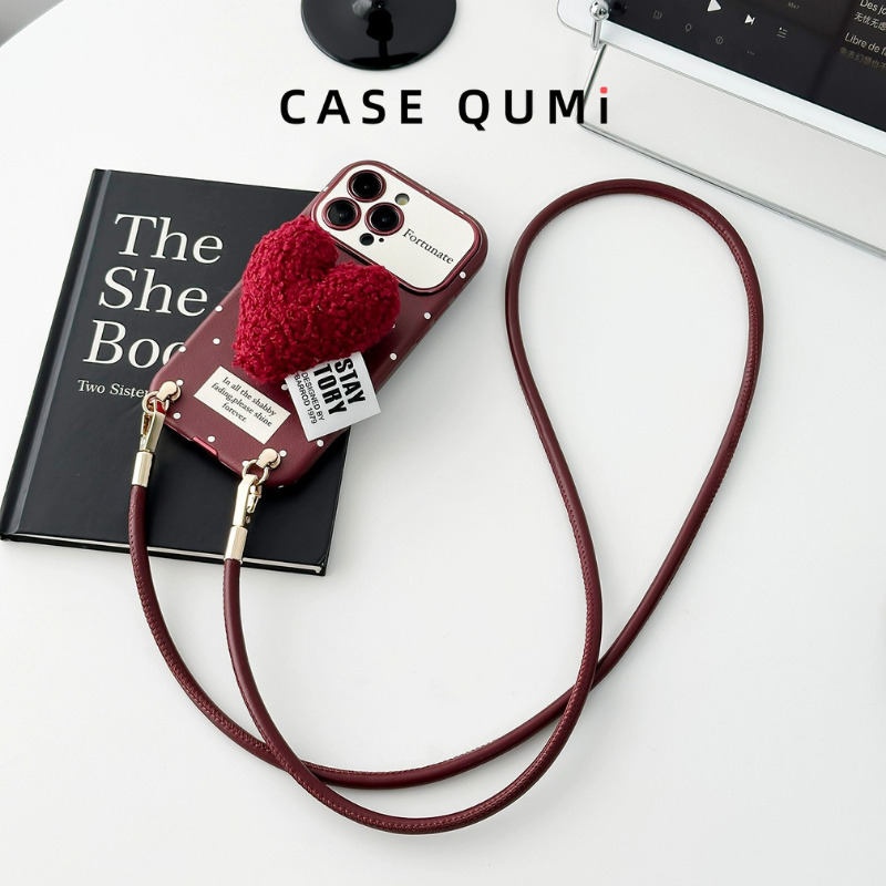 Kırmızı Puantiyeli Peluş Kalpli Askılı Koruyucu iPhone Kılıfı