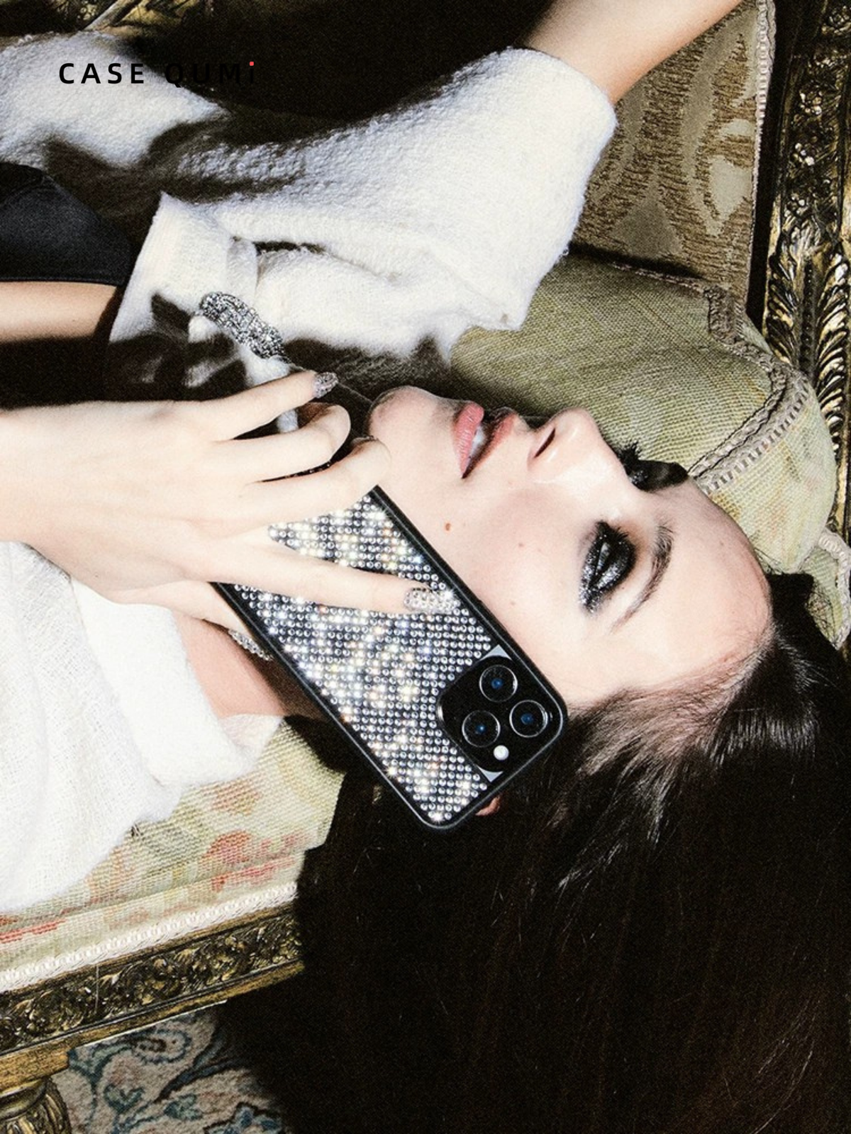 Orijinal Wildflower Kristal Taşlı iPhone Kılıfı