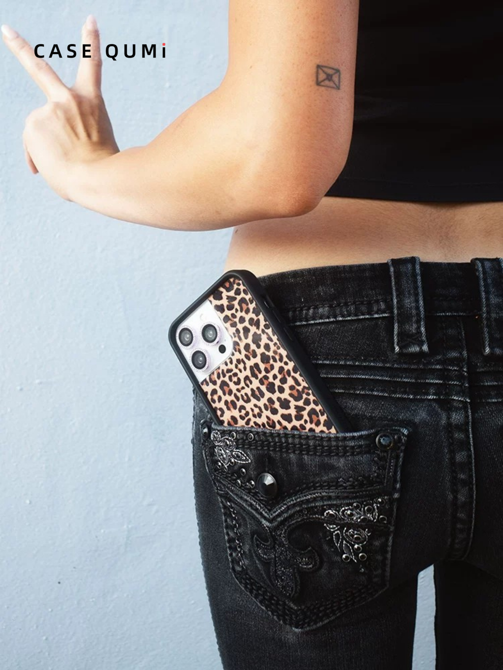 Wild Leopard Serisi Leopar Desenli MagSafe iPhone Kılıfı