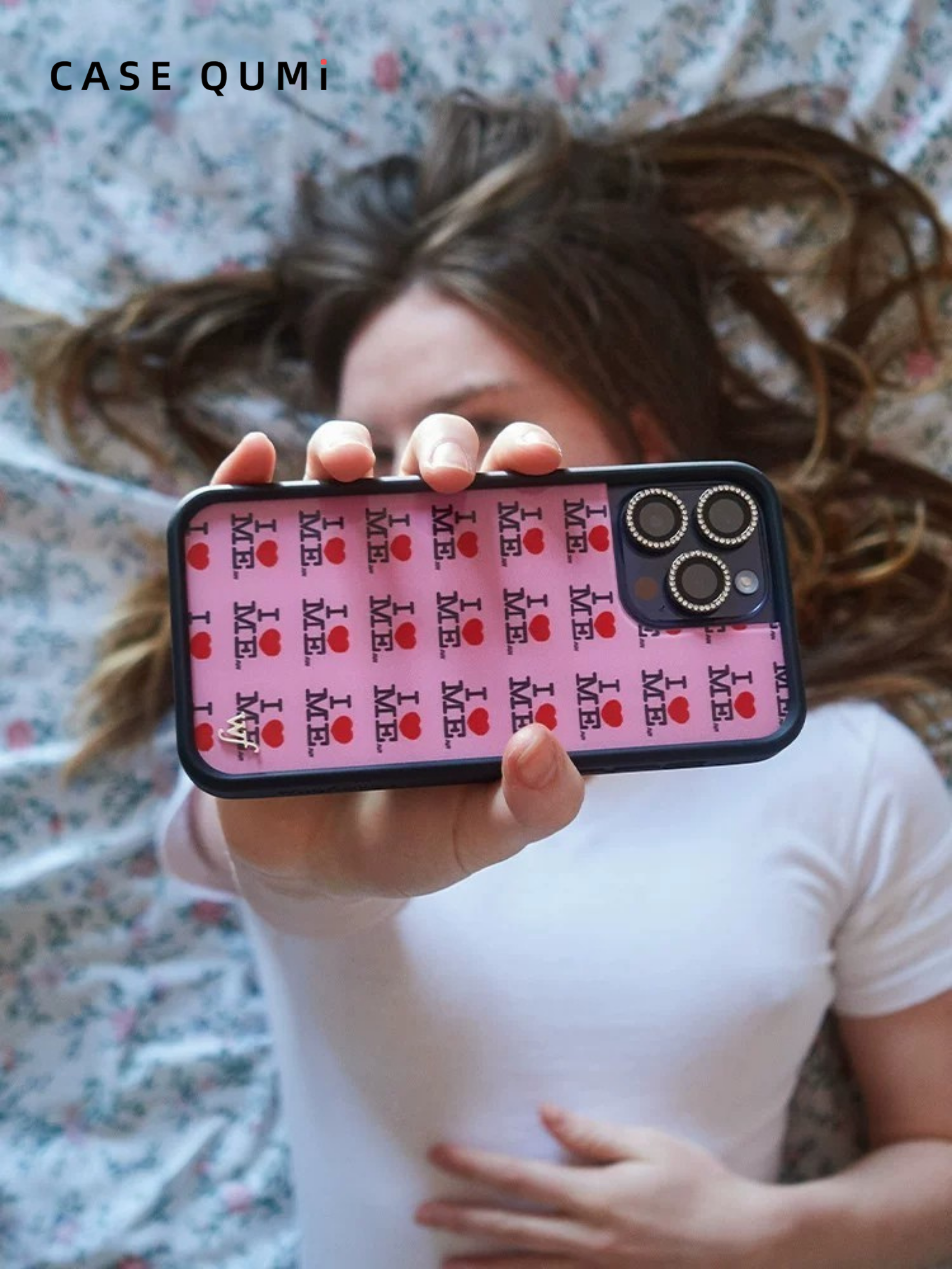 Love Me Serisi Kalp Desenli iPhone Kılıfı