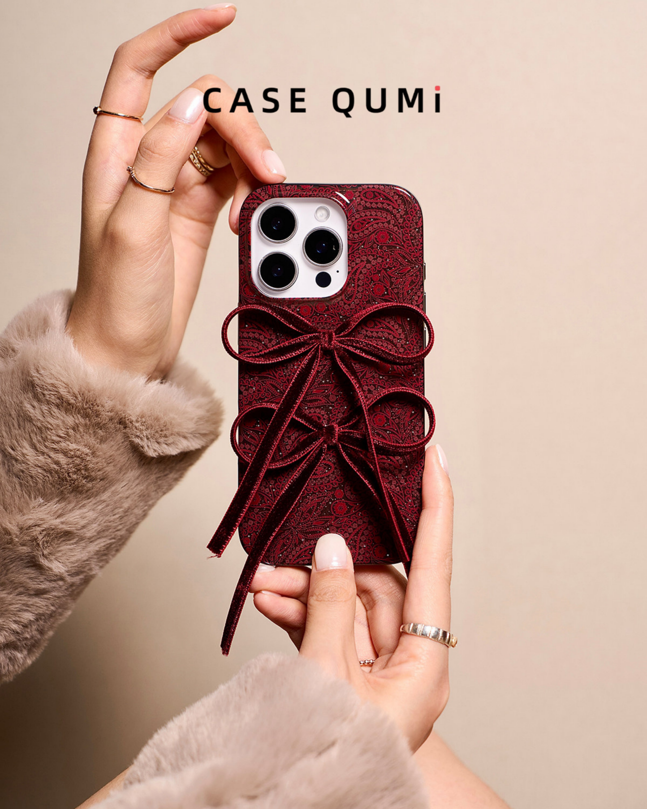Premium Paisley Desenli Fiyonklu Askılı iPhone Kılıfı