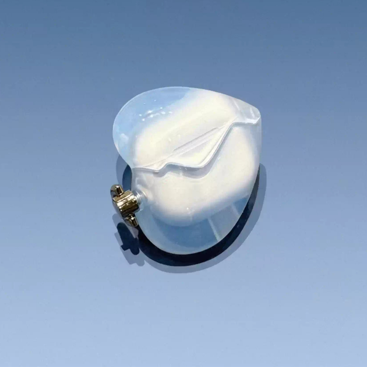 Latmos Broken Heart Pembe AirPods Kılıfı