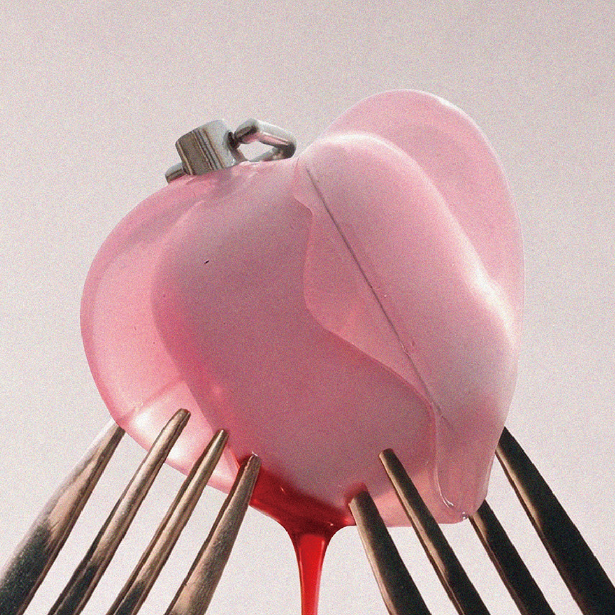 Latmos Broken Heart Şeffaf AirPods Kılıfı
