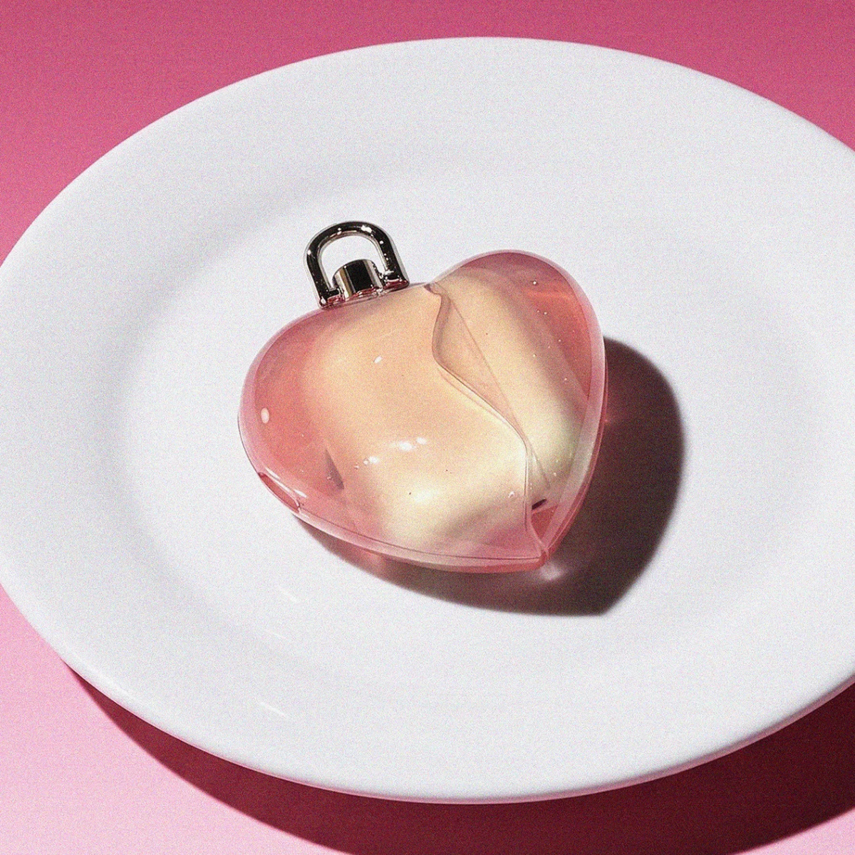 Latmos Broken Heart Şeffaf AirPods Kılıfı